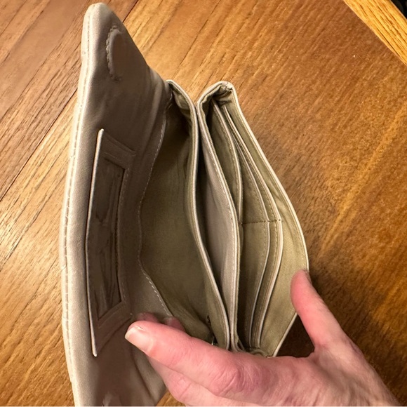 Pale Pink Butter Soft HOBO Brand Wallet - Picture 5 of 13